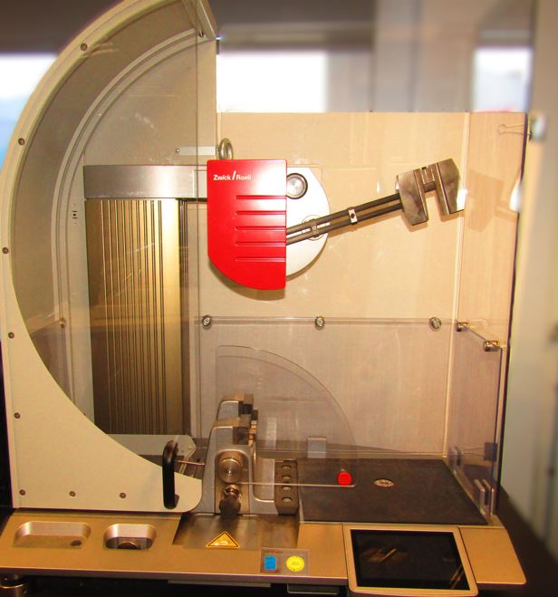Charpy impact test Péndulo de Charpy