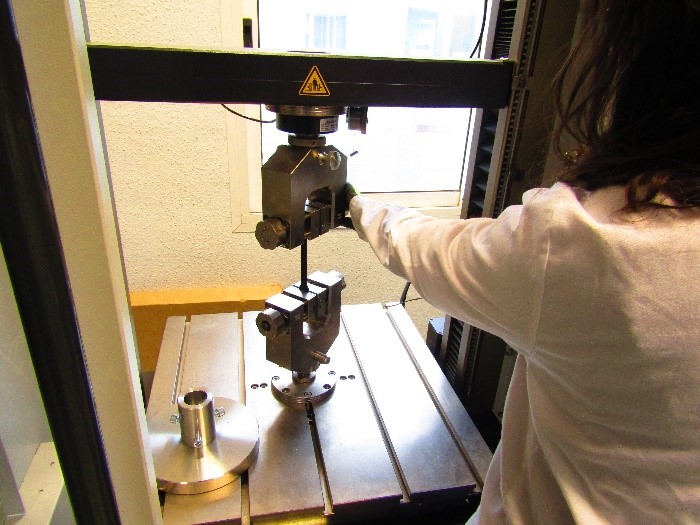 Universal Testing Machine Universal Testing Machine