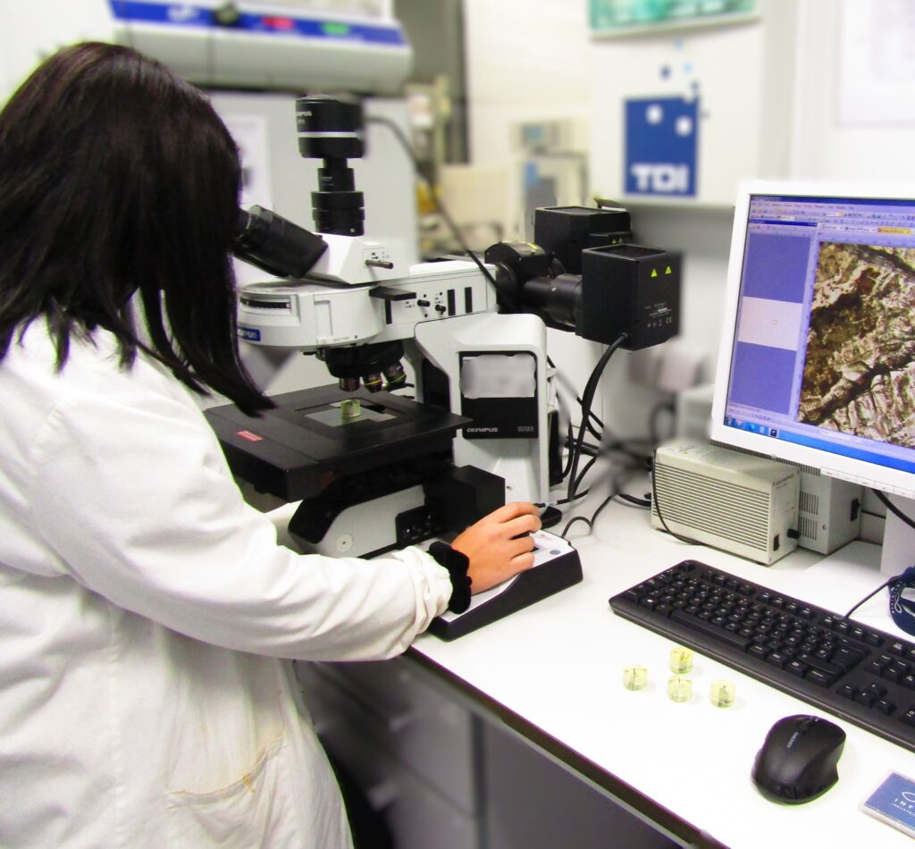 Detection of counterfeit components Detection of counterfeit components