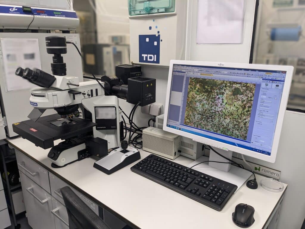 Sala de Microbiología