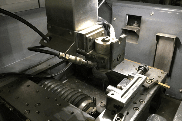 Electroerosion machining: What is it? Electroerosion machining: What is it?
