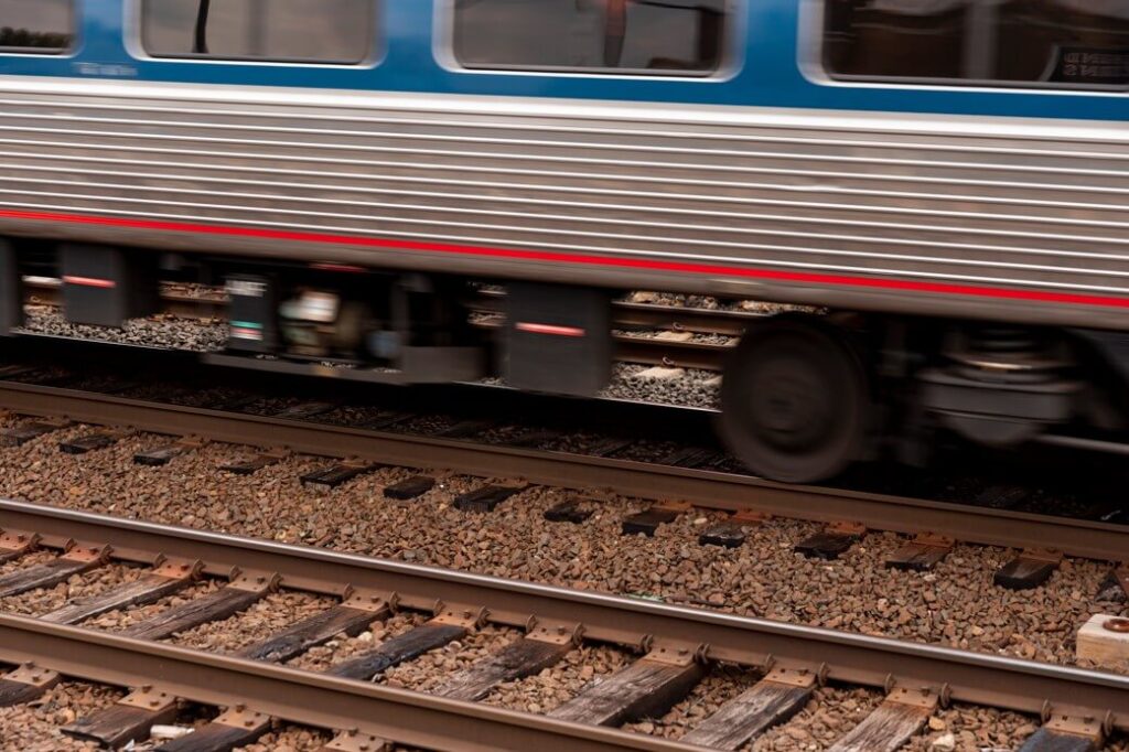 Railway accidents and infrastructure failure analysis: a technical perspective from materials engineering